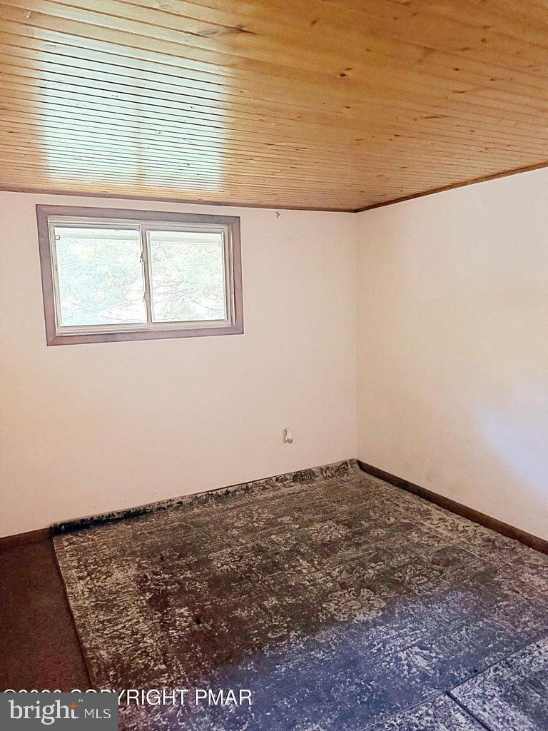 76 Woodland Rd Property Photo 10