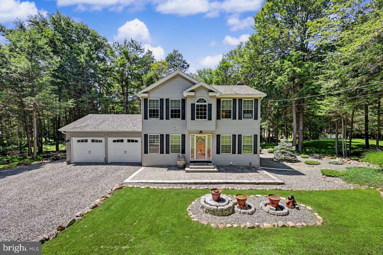 15 Lakeside Property Photo 1