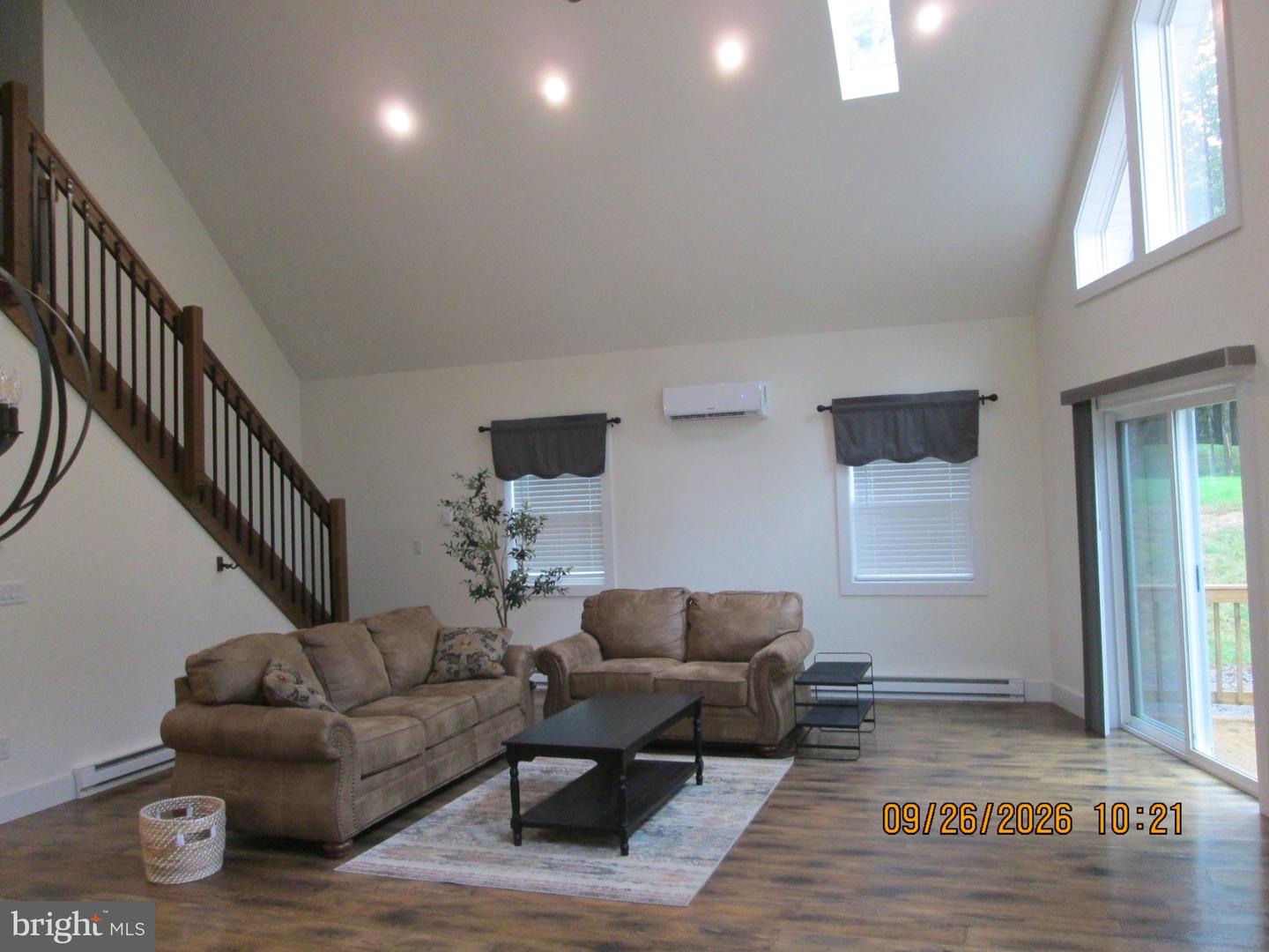 62 Johnson Ln Property Photo 10