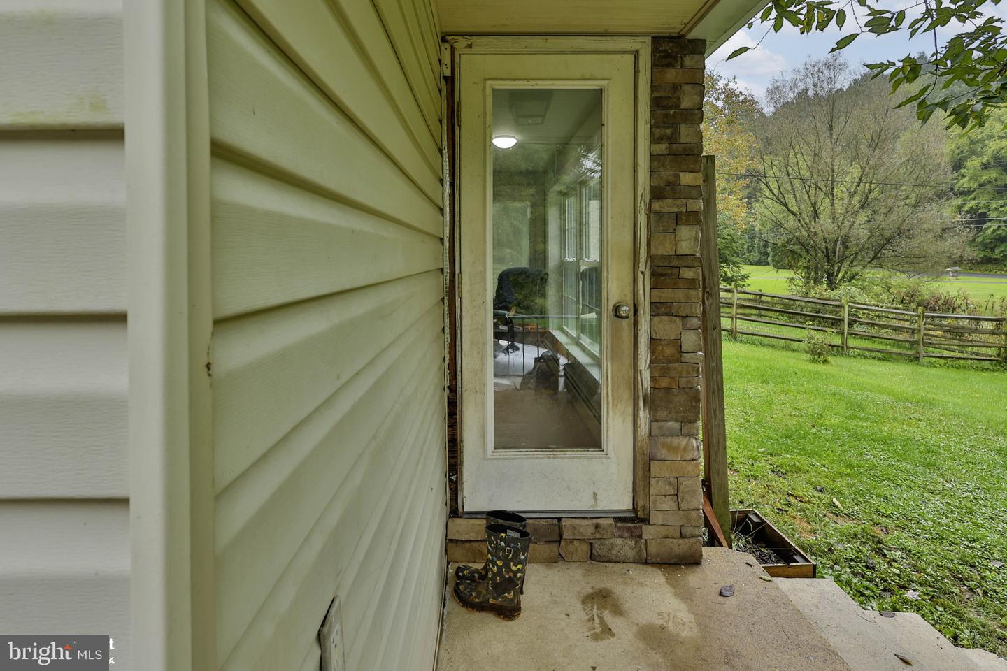 2865 Hemlock St Property Photo 7