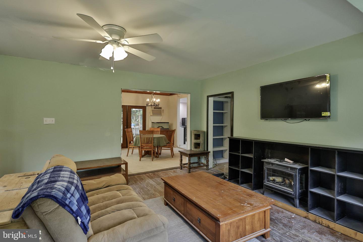 2865 Hemlock St Property Photo 9