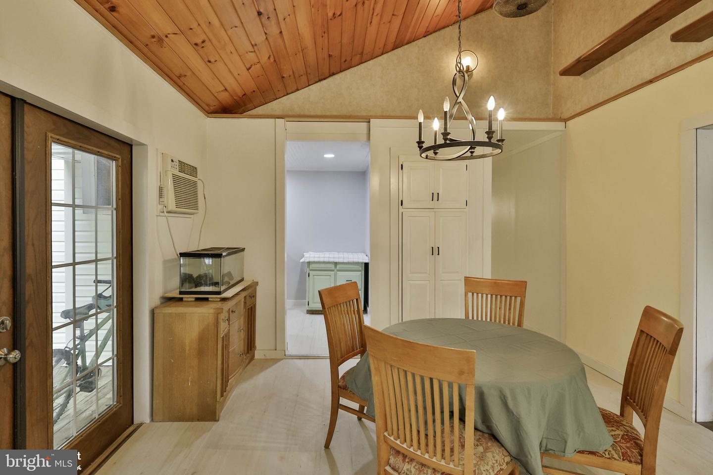 2865 Hemlock St Property Photo 25