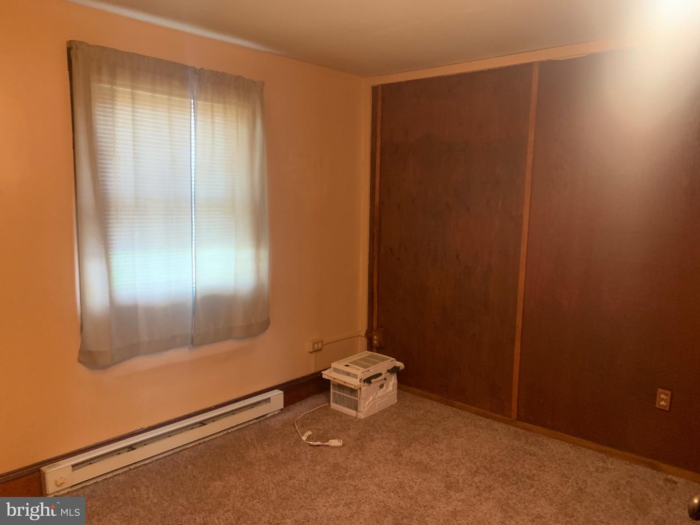 421 E Railroad St Property Photo 22
