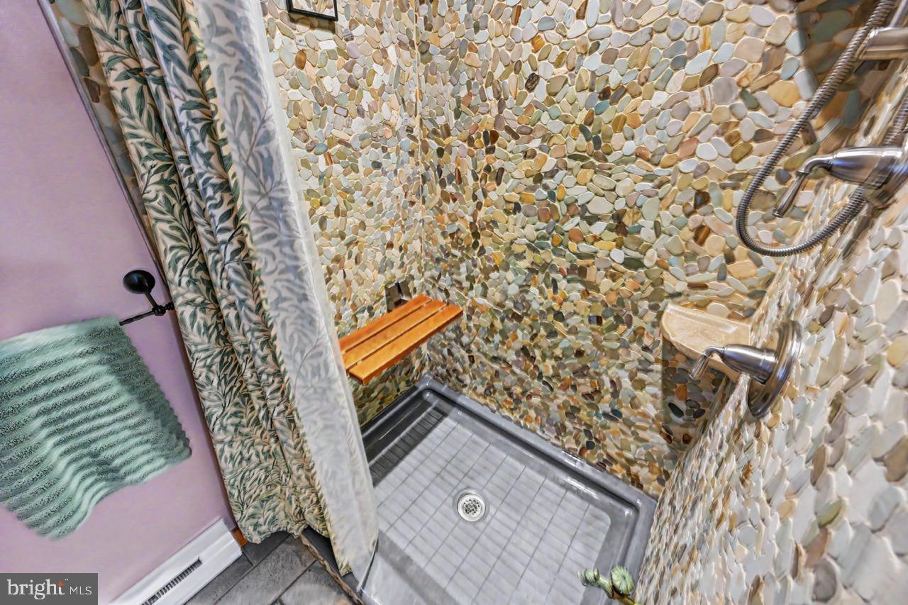 14 Hazlewood Dr Property Photo 37