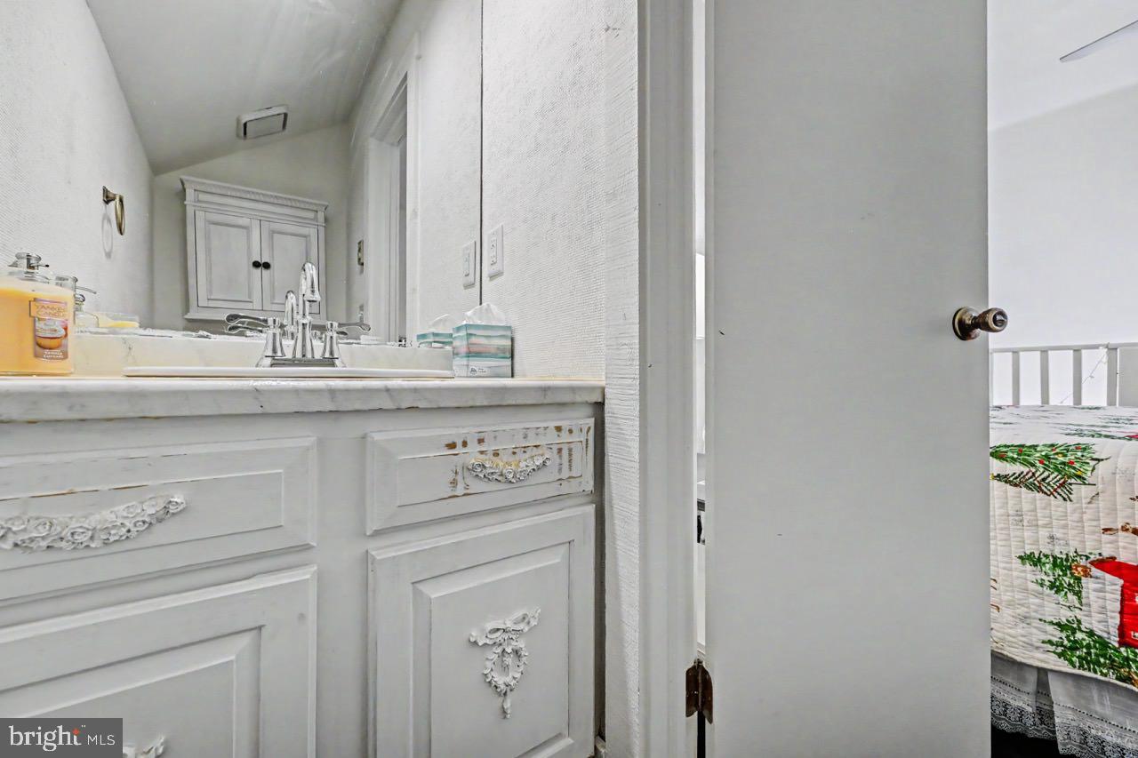 29 Snow Shoe Property Photo 45