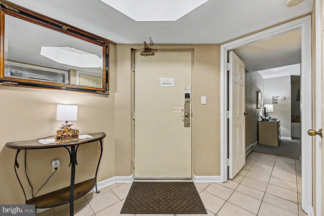 59 Midlake Dr #101 Property Photo 13