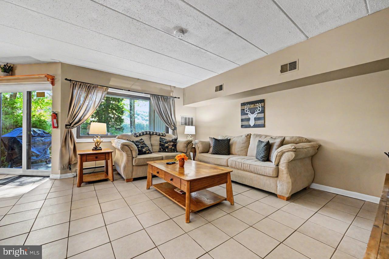 59 Midlake Dr #101 Property Photo 15