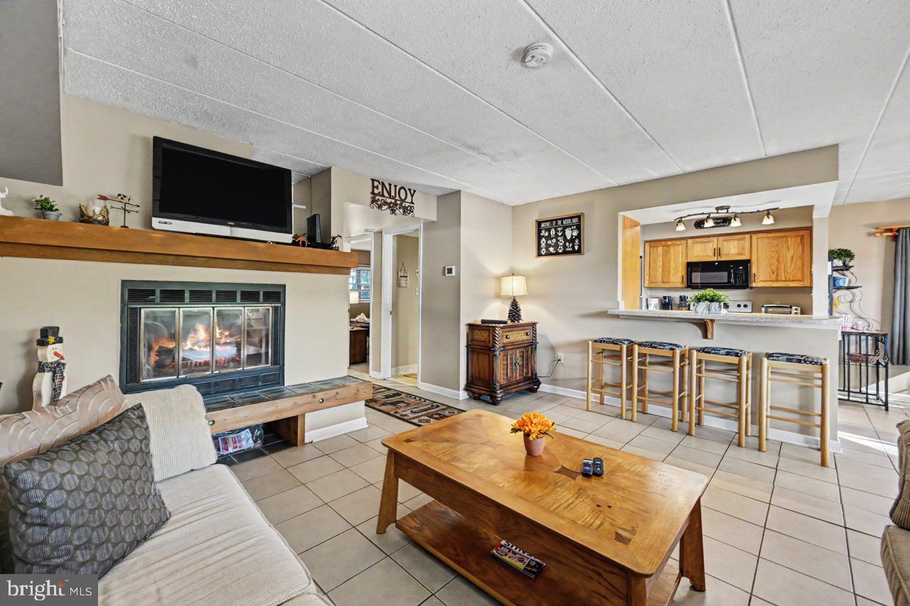 59 Midlake Dr #101 Property Photo 17