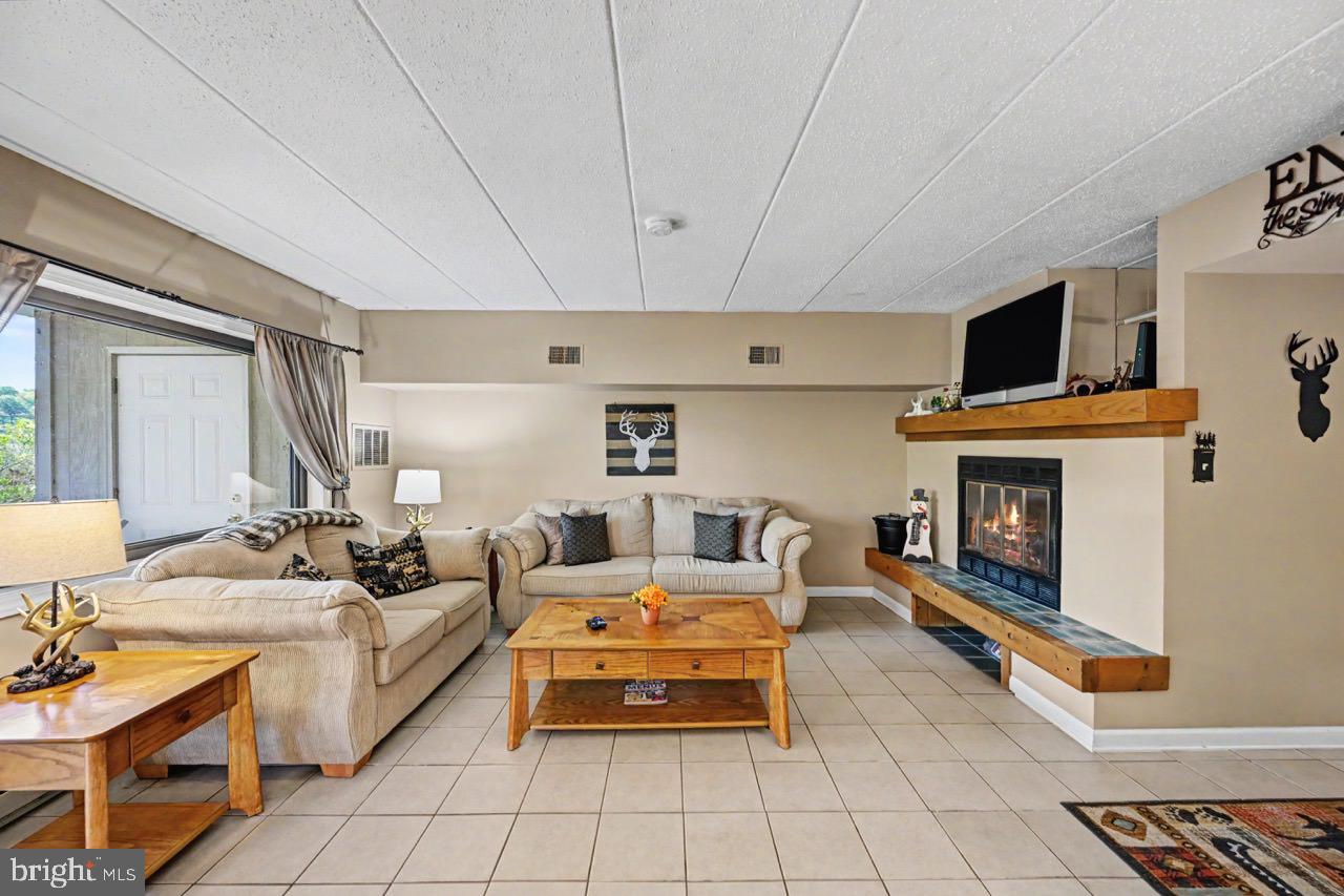 59 Midlake Dr #101 Property Photo 37