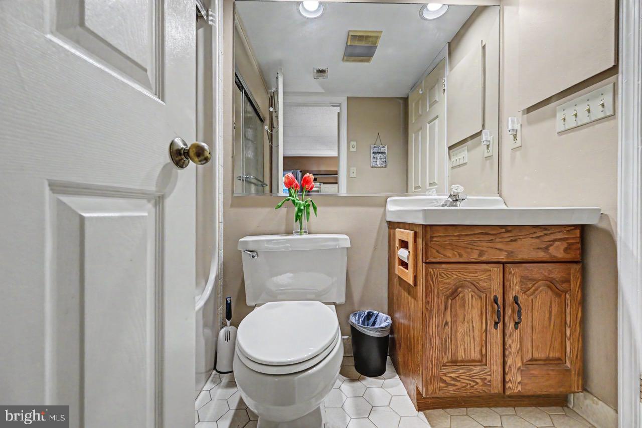 59 Midlake Dr #101 Property Photo 41