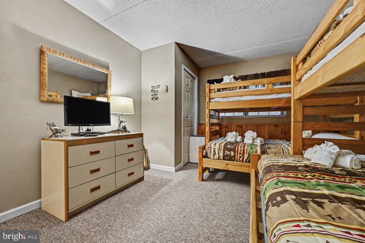 59 Midlake Dr #101 Property Photo 46