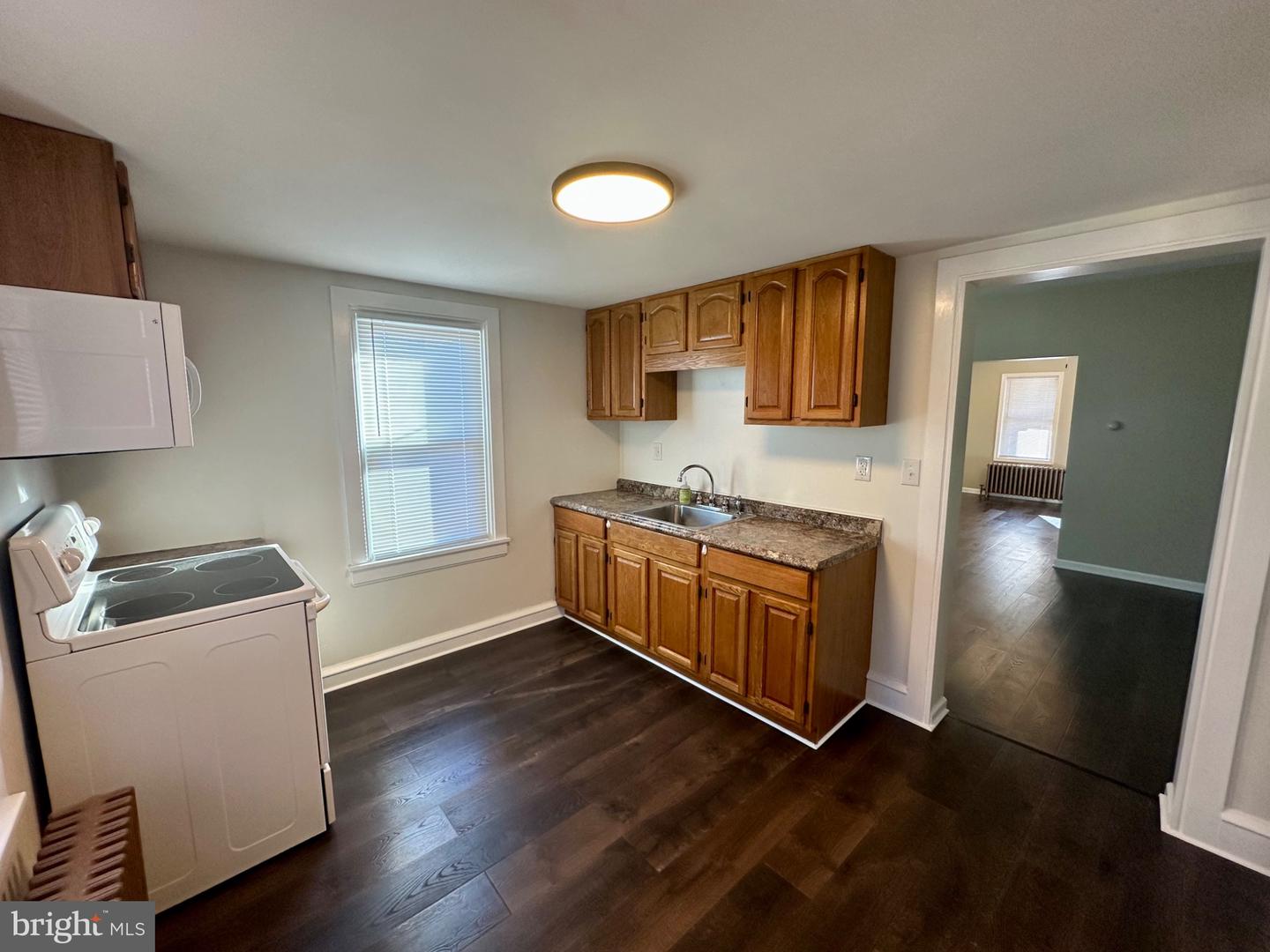 255 Avenue B St Property Photo 16