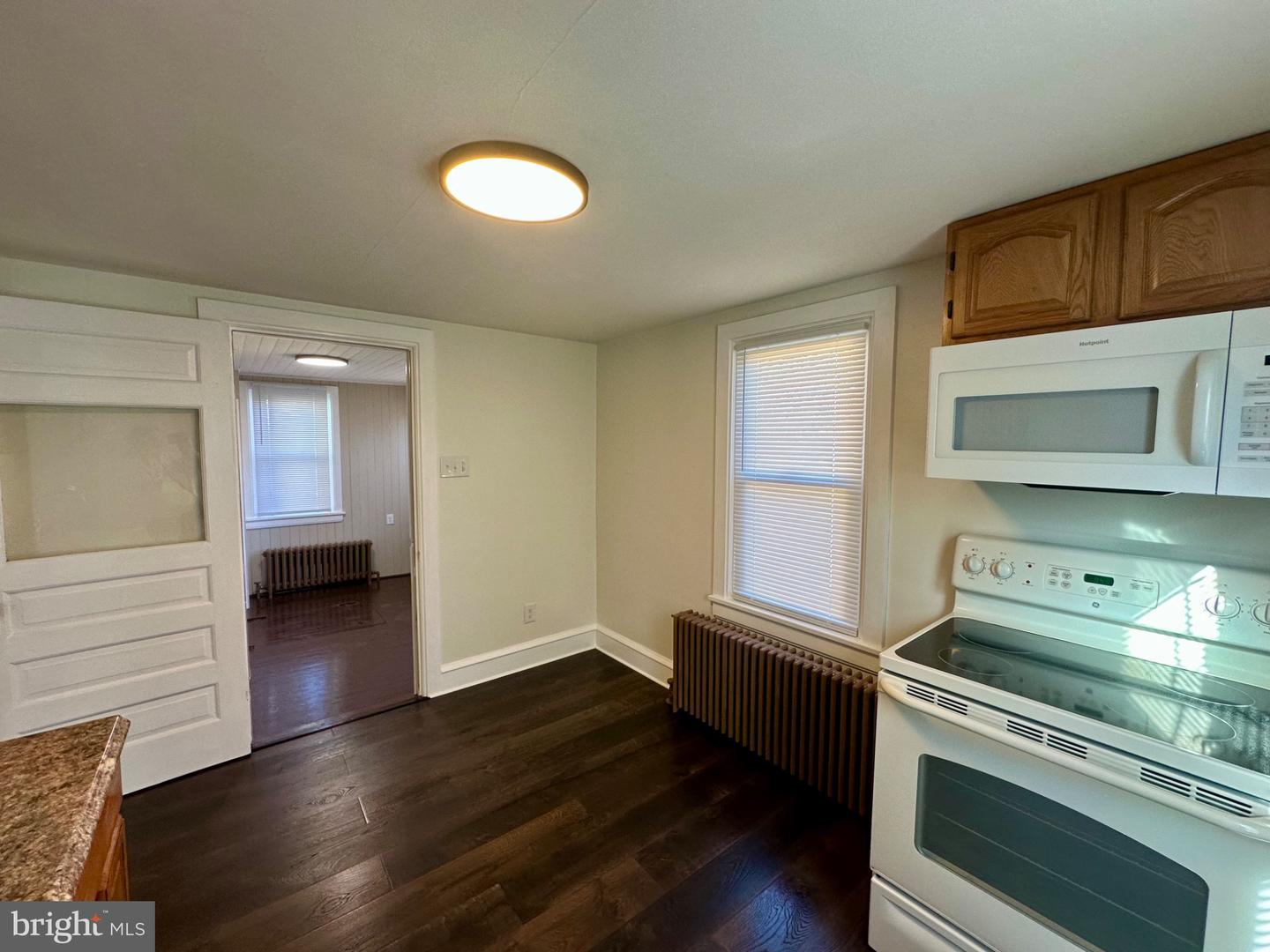 255 Avenue B St Property Photo 17
