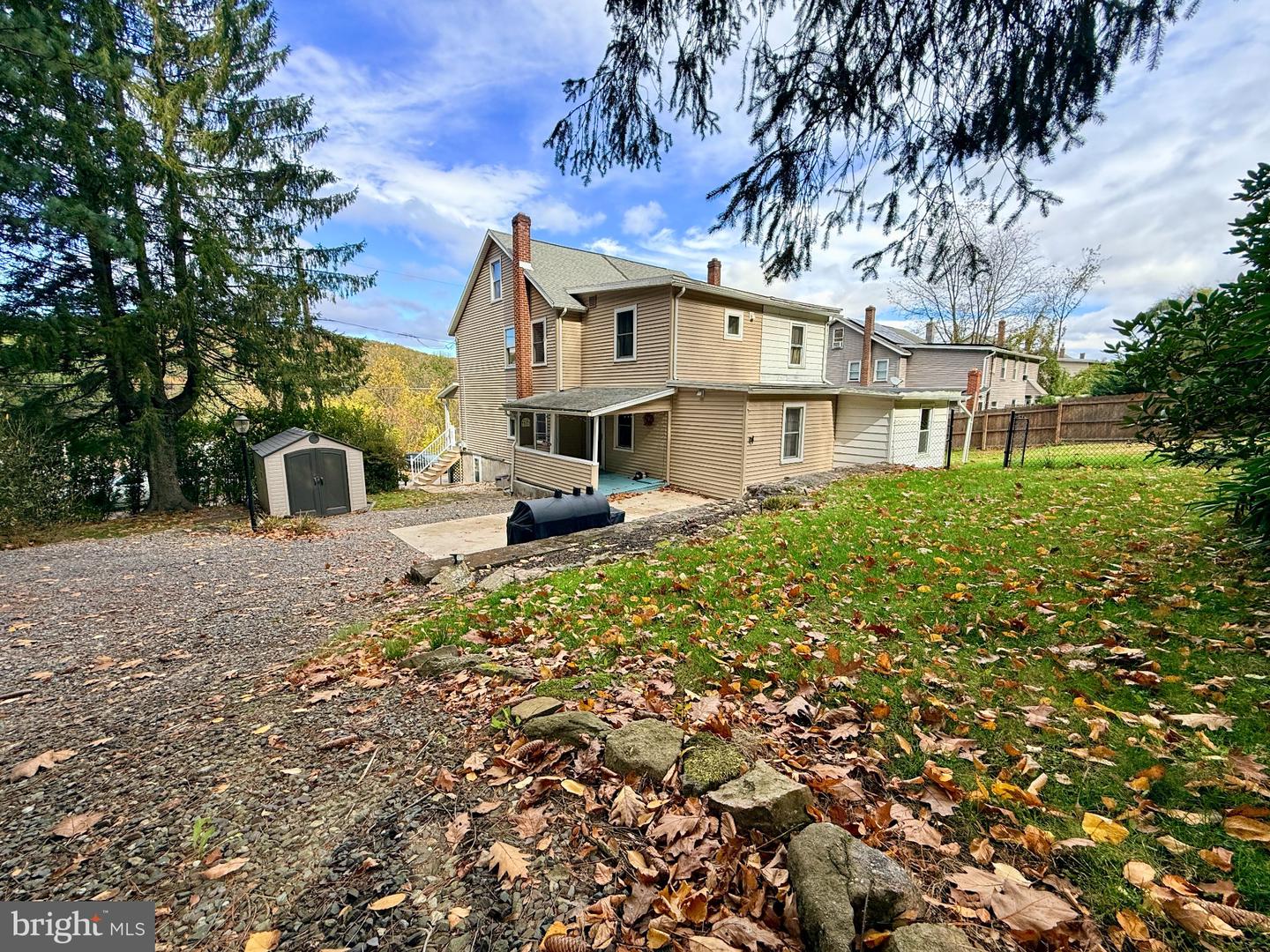 207-209 Yard St Property Photo 12