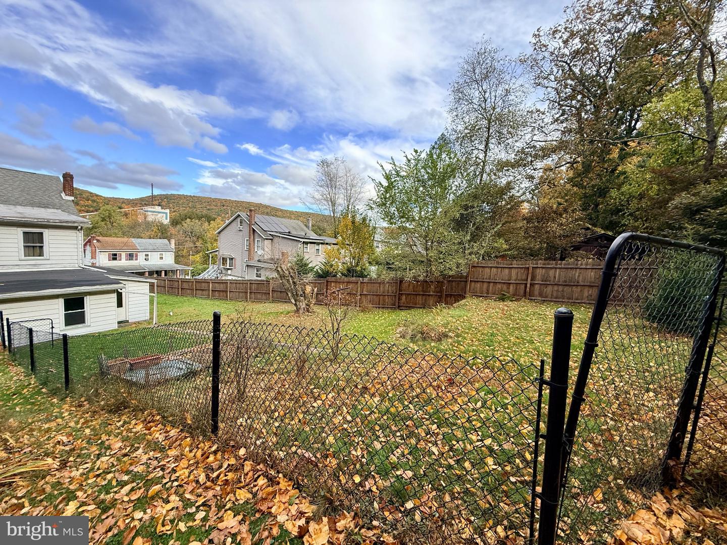 207-209 Yard St Property Photo 14