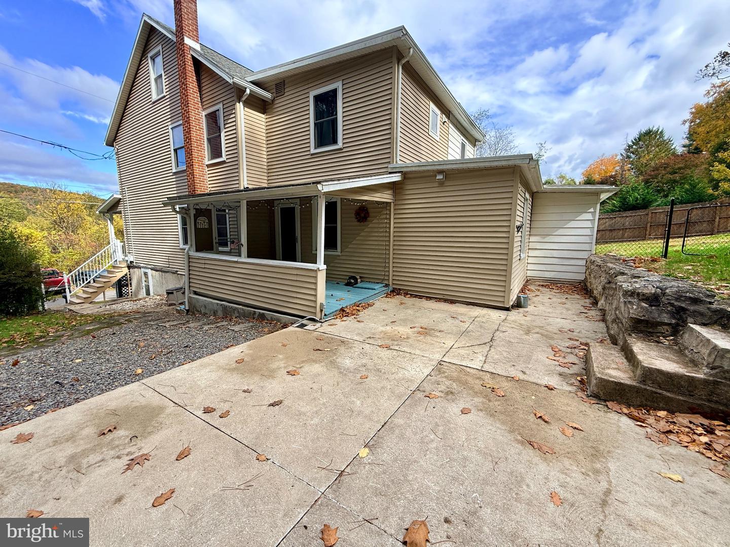207-209 Yard St Property Photo 21