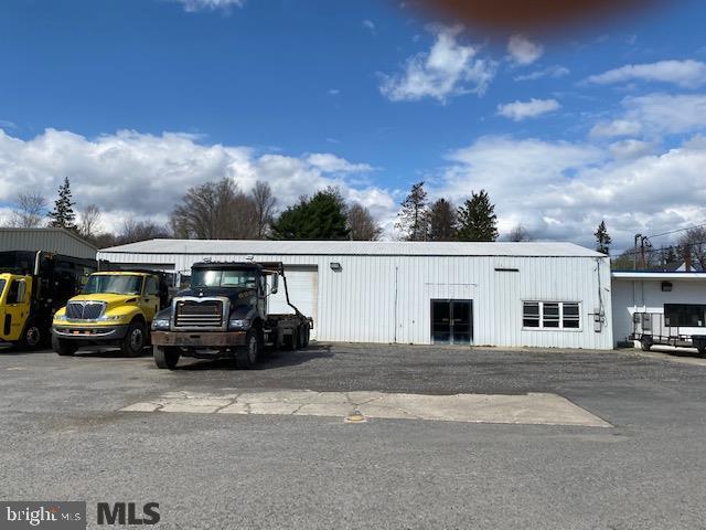 708 Mcateer St Property Photo 4