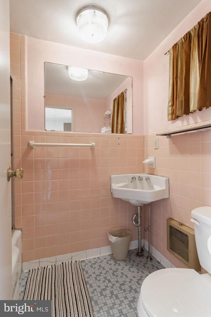 525 Liberty Blvd Property Photo 9