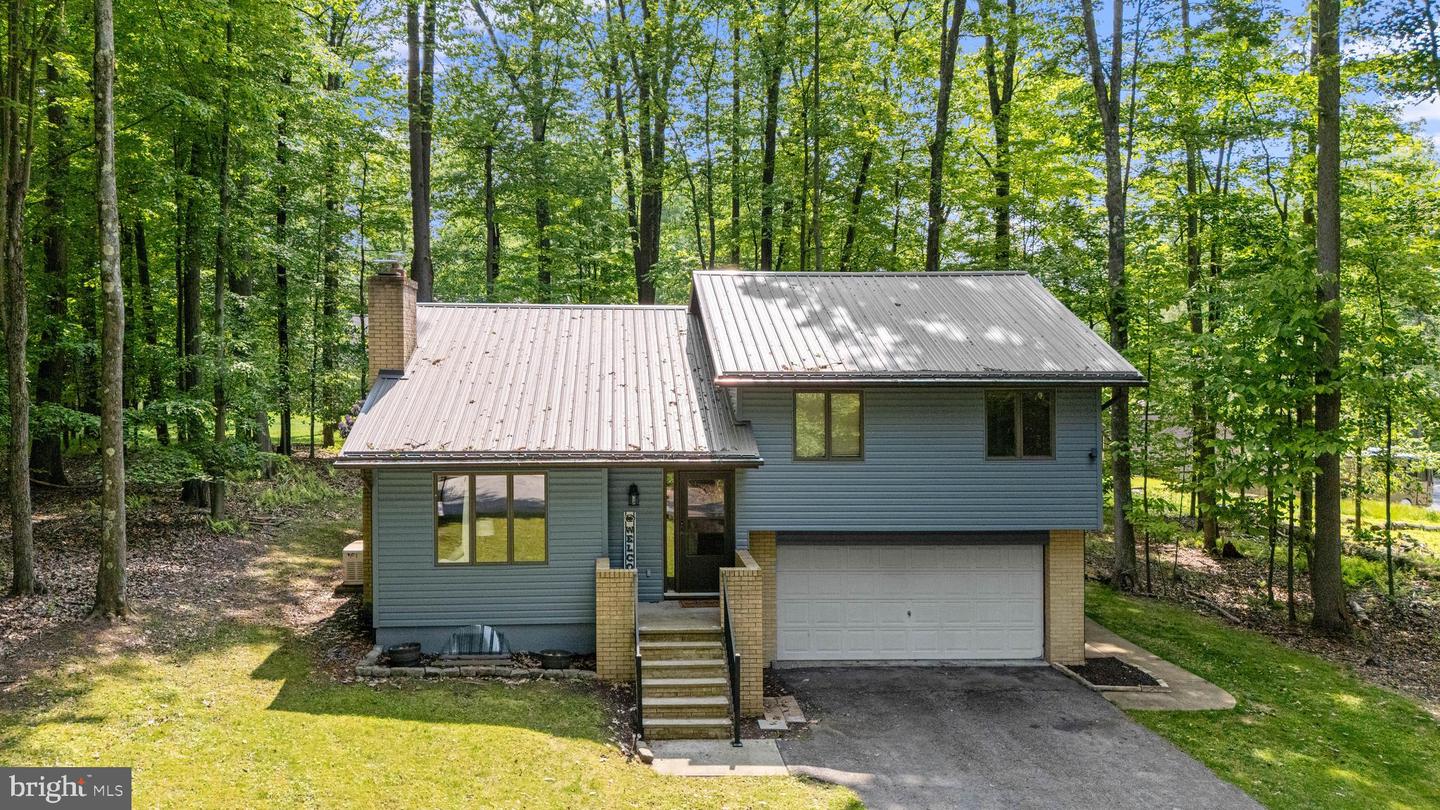 104 Blue Spruce Property Photo 1