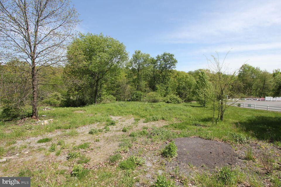 1237 1/2 & 1239 S Brady St Property Photo 1