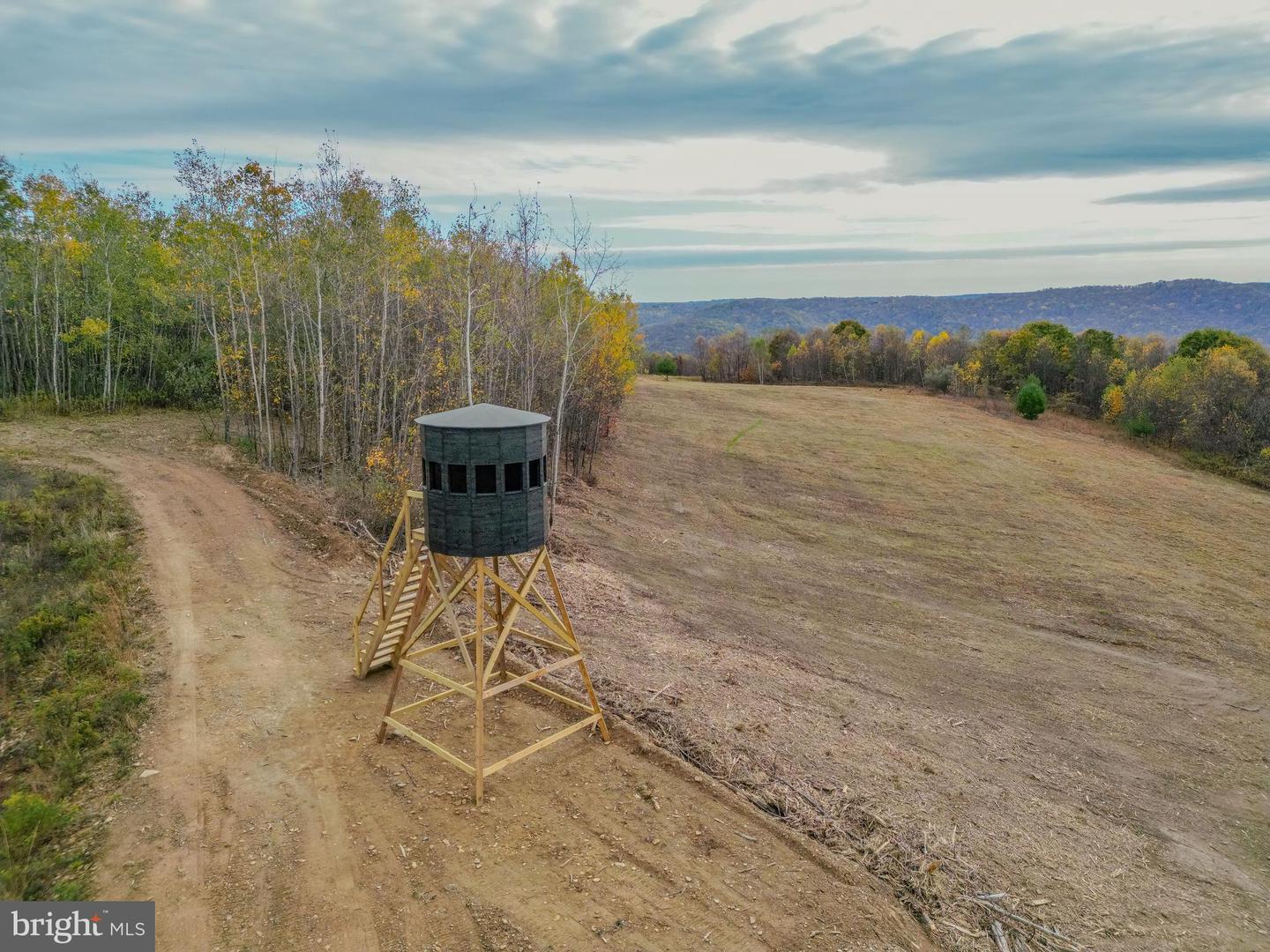 PACD2044916 Property Photo 2