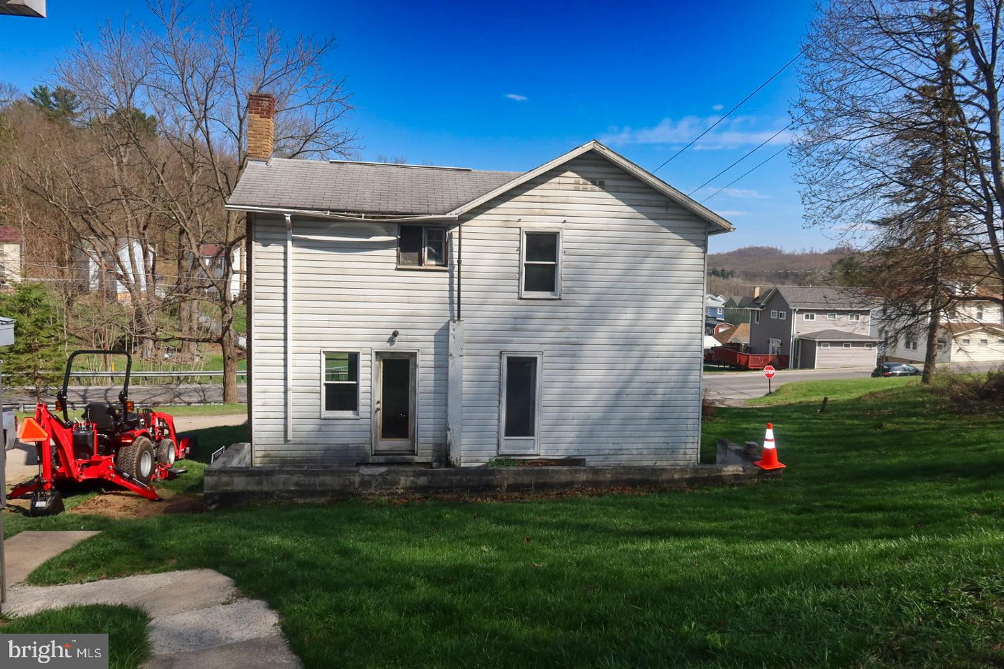 116 Stone St Property Photo 3