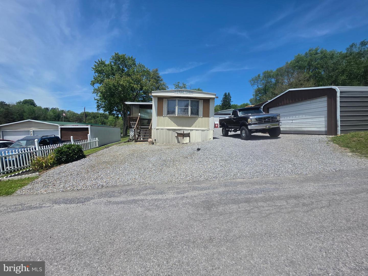 218 Princess St Property Photo 4