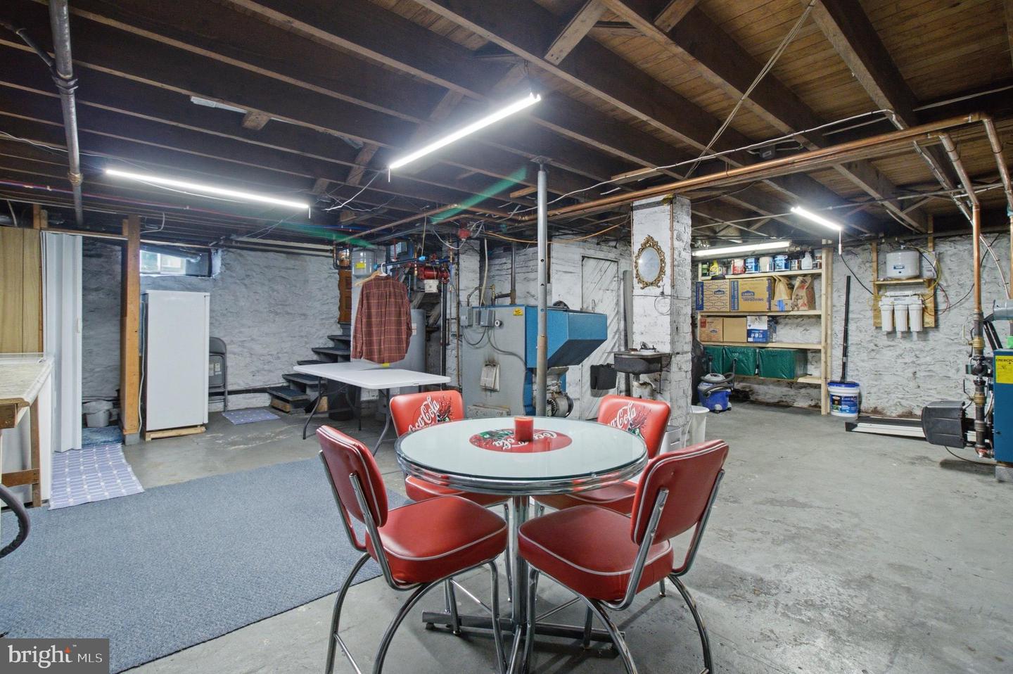 206 Elizabeth St Property Photo 30