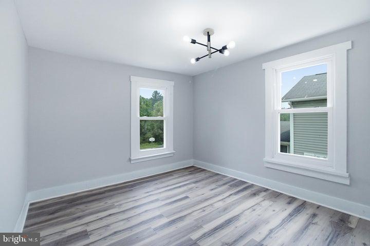 357 Spring St Property Photo 19
