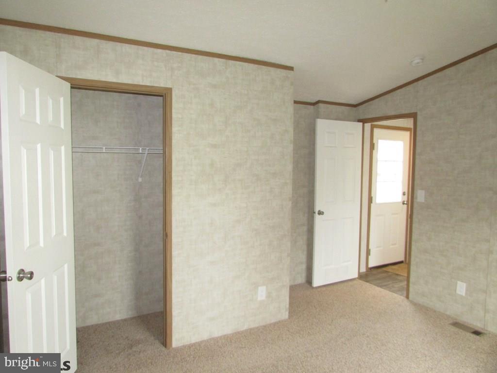 382 Hawk Lane Property Photo 7