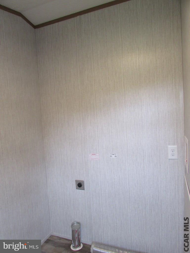 382 Hawk Lane Property Photo 8