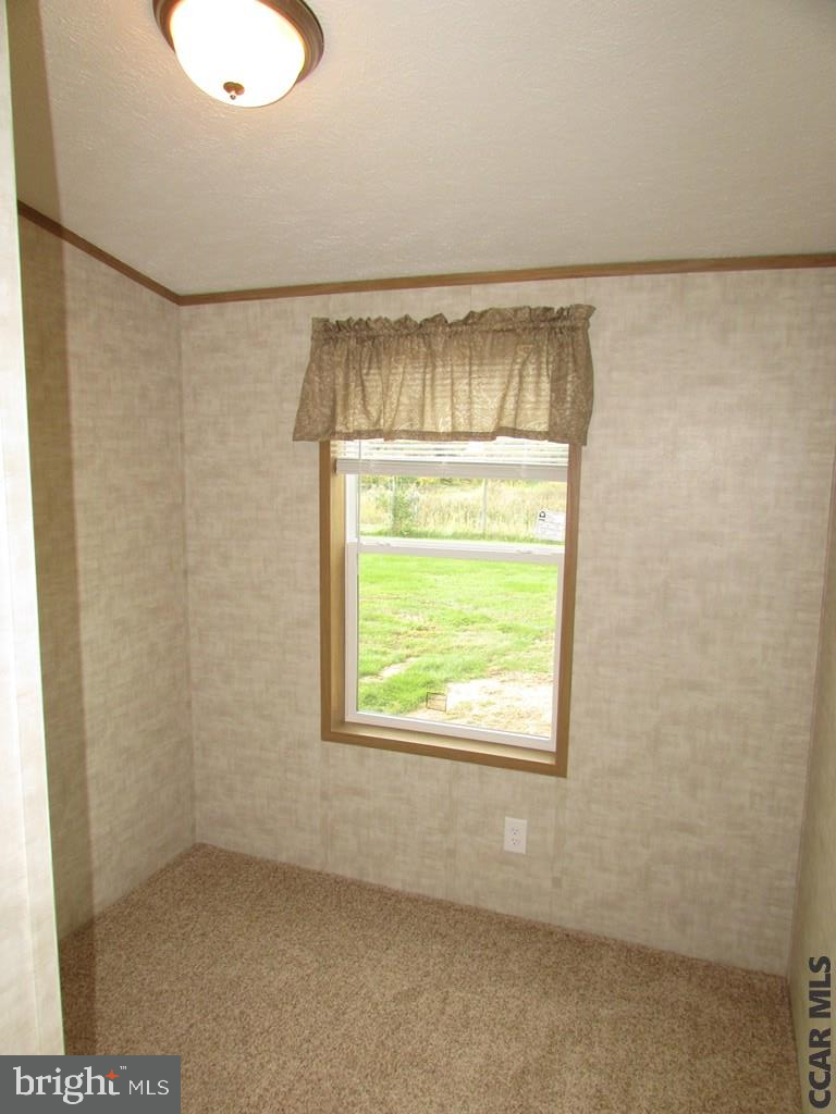 382 Hawk Lane Property Photo 10