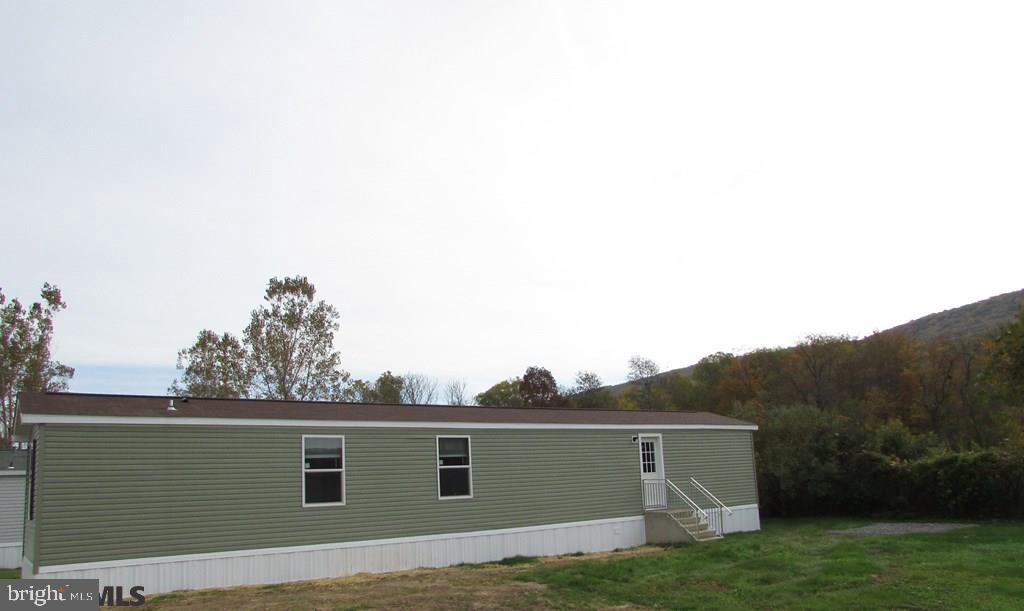 382 Hawk Lane Property Photo 14