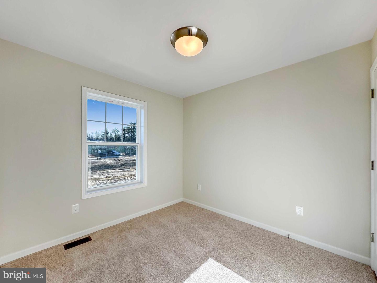 121 Dolomite Dr Property Photo 40