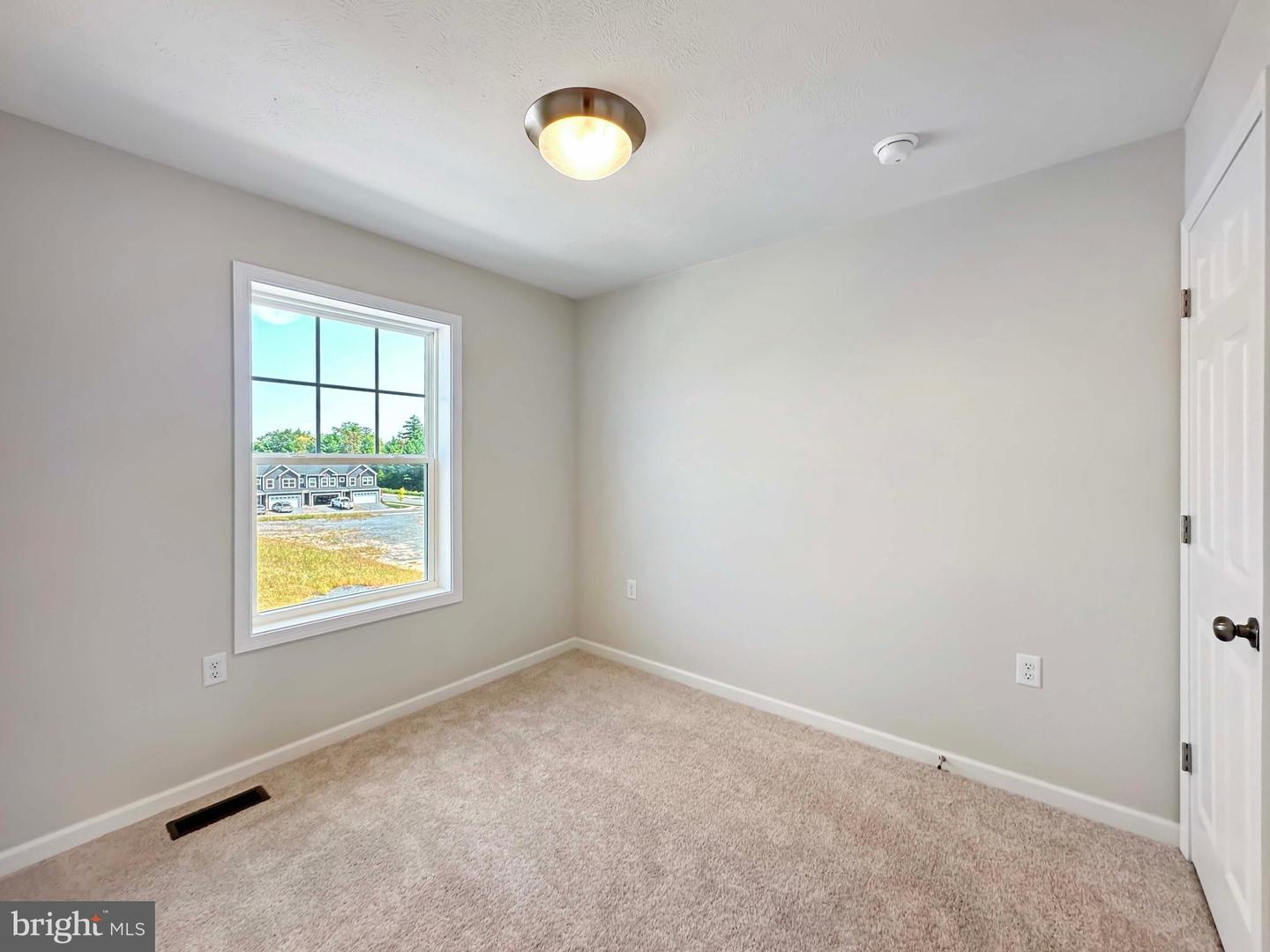 114 Dolomite Dr Property Photo 37