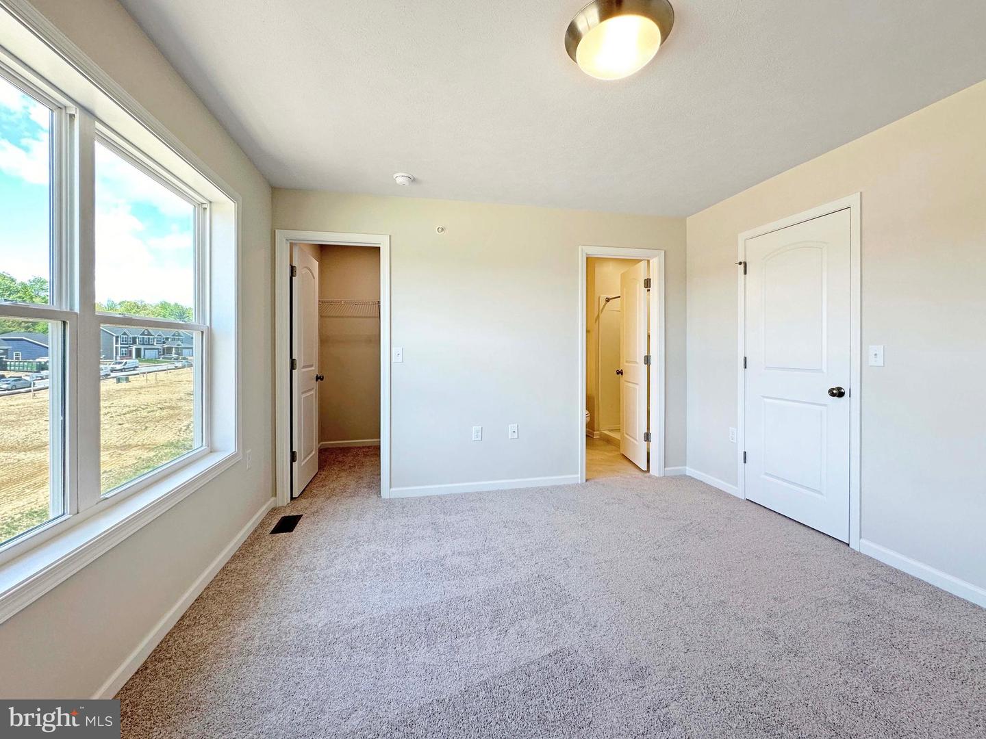 110 Dolomite Dr Property Photo 22