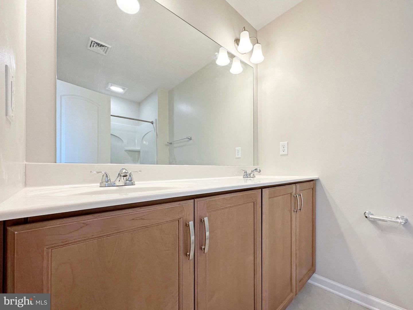 110 Dolomite Dr Property Photo 23