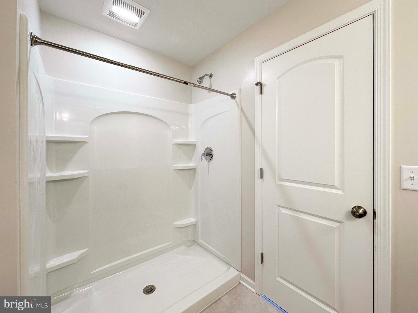 110 Dolomite Dr Property Photo 24