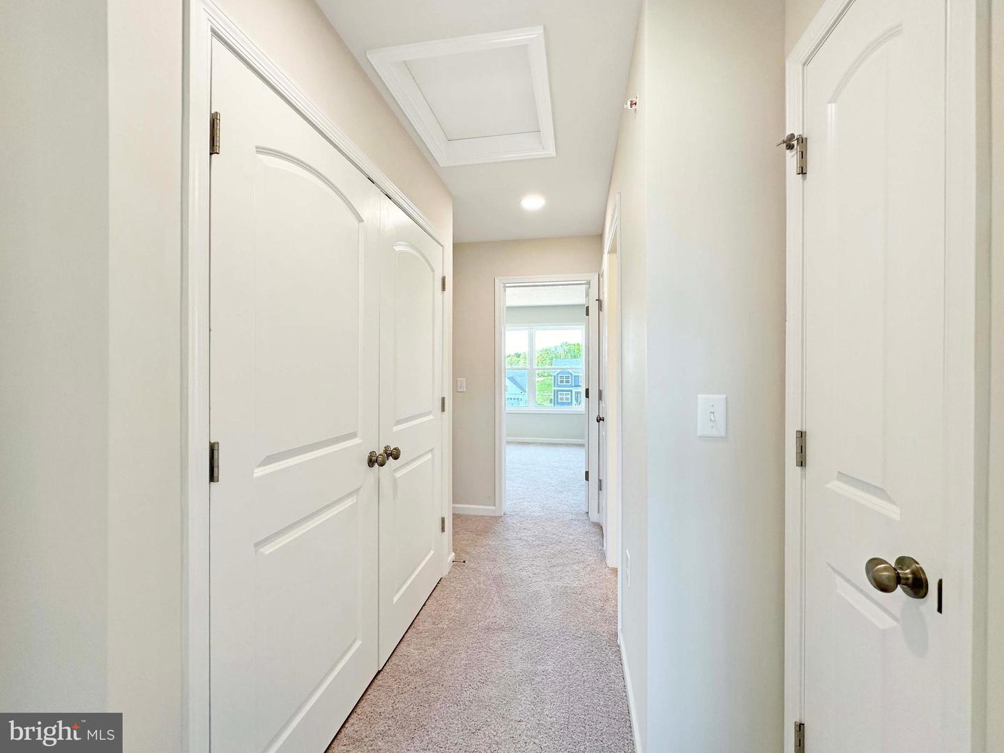 110 Dolomite Dr Property Photo 26