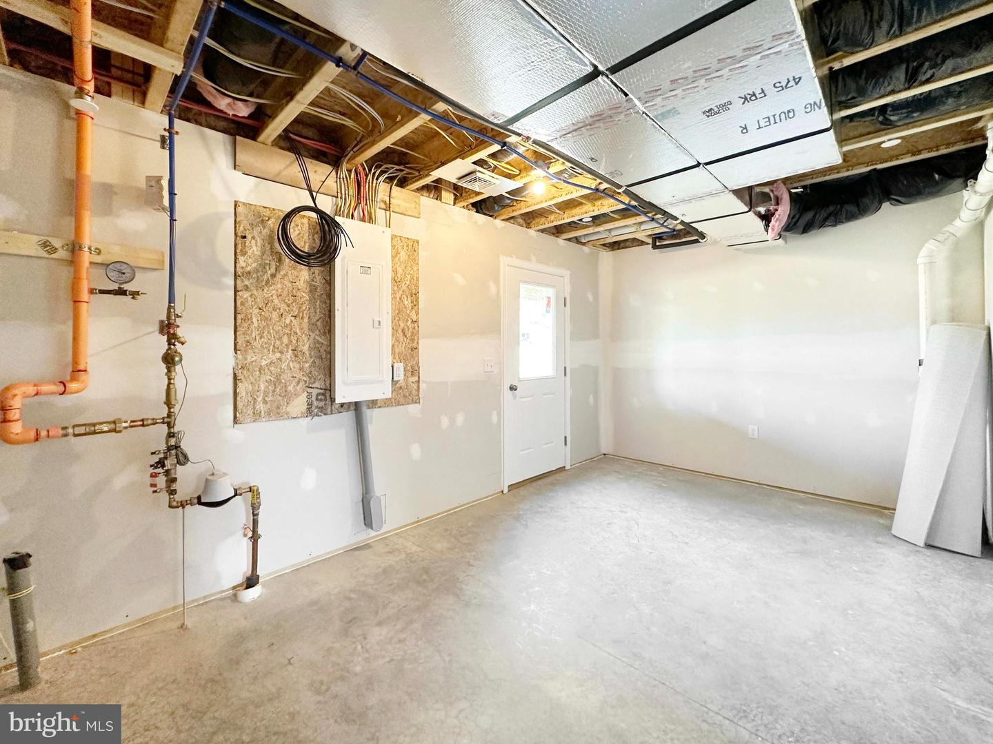 110 Dolomite Dr Property Photo 36
