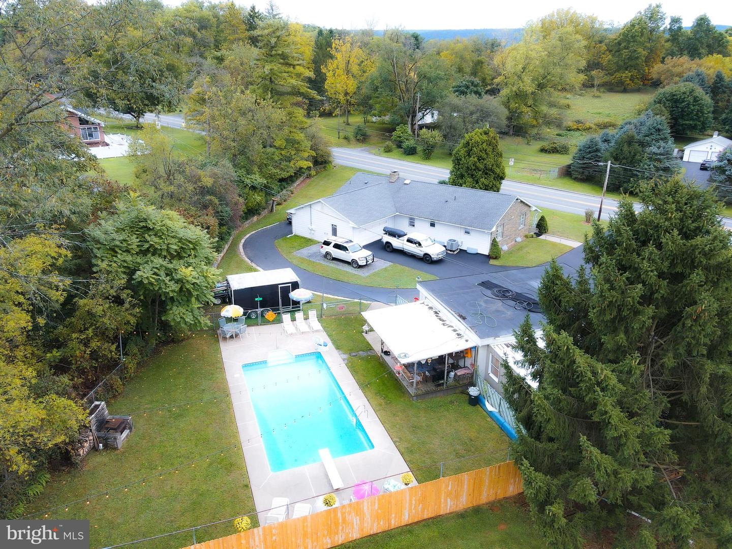1829 Zion Rd Property Photo 1