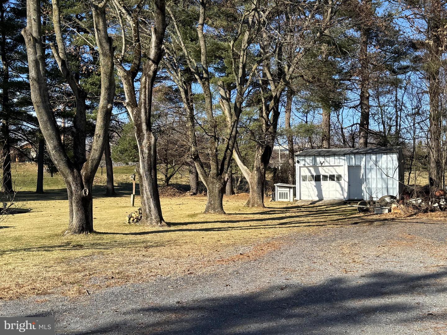 187 Pine Hall Ct Property Photo 3