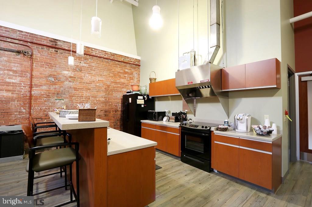 194 Match Factory Pl Property Photo 11
