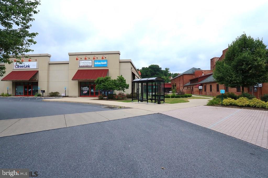 194 Match Factory Pl Property Photo 35
