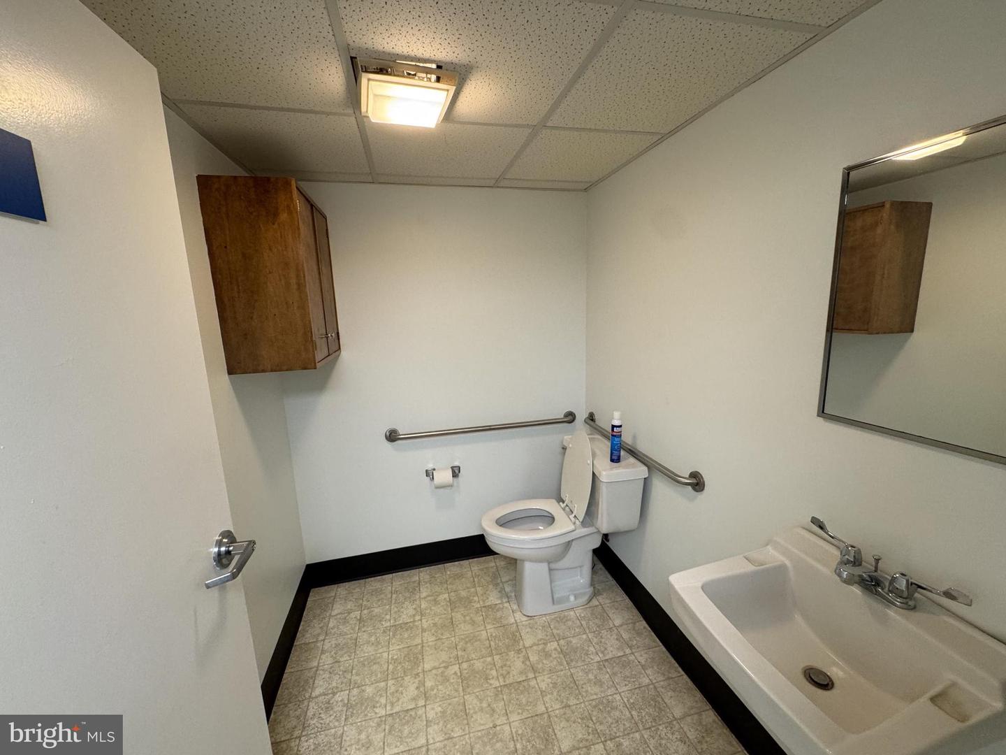 233 Easterly Pkwy #102 Property Photo 10