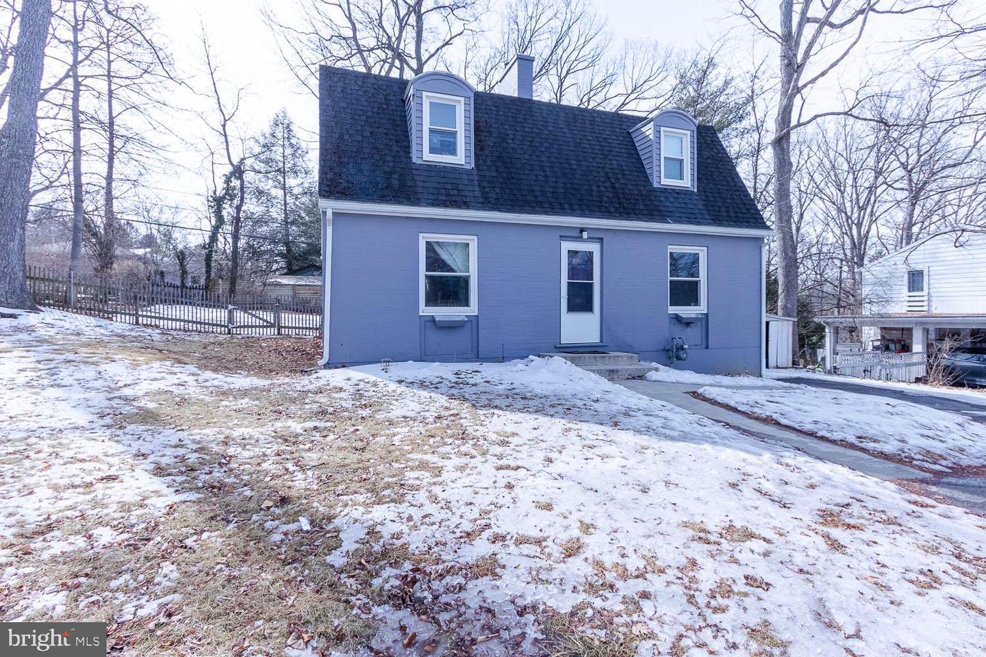 900 N Atherton St Property Photo