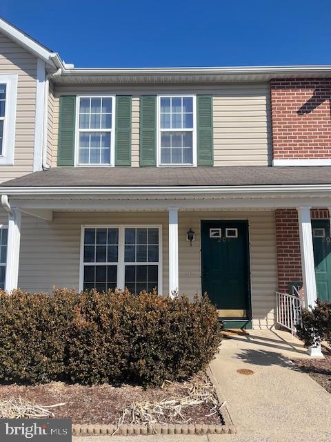 207 Fieldstone Ln Property Photo