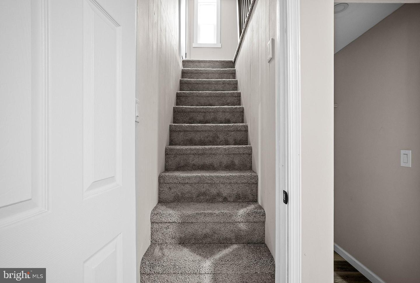 108 N Centre St Property Photo 24
