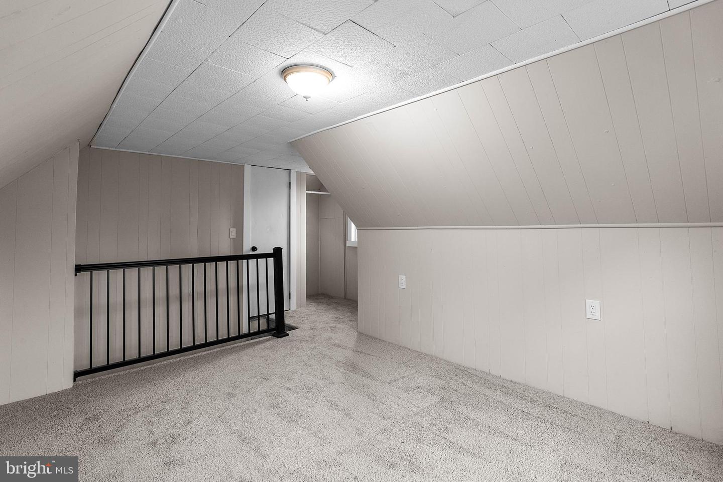 108 N Centre St Property Photo 26