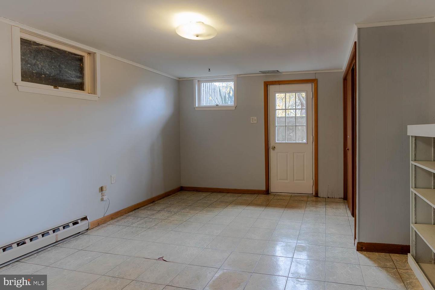 735 Kennard Rd Property Photo 36